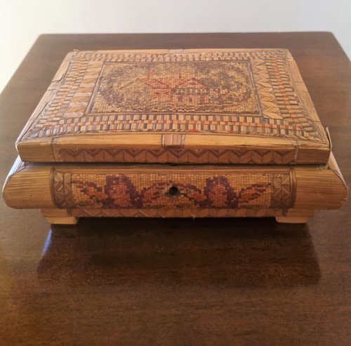 Straw marquetry box - marquetry,