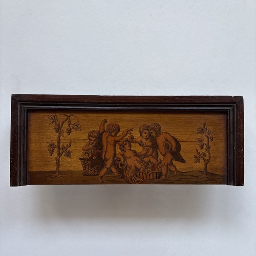 Antico pannello intarsio con