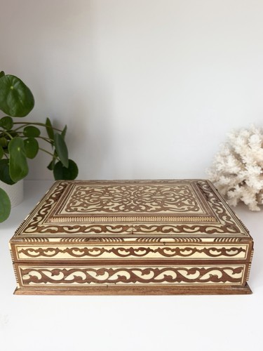 Scatola intarsio vintage fatta