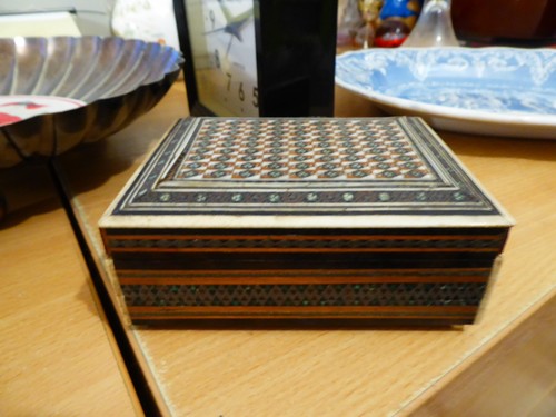 Wooden marquetry lidded box - marquetry,